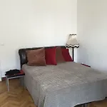 Apartment Vridelni 136